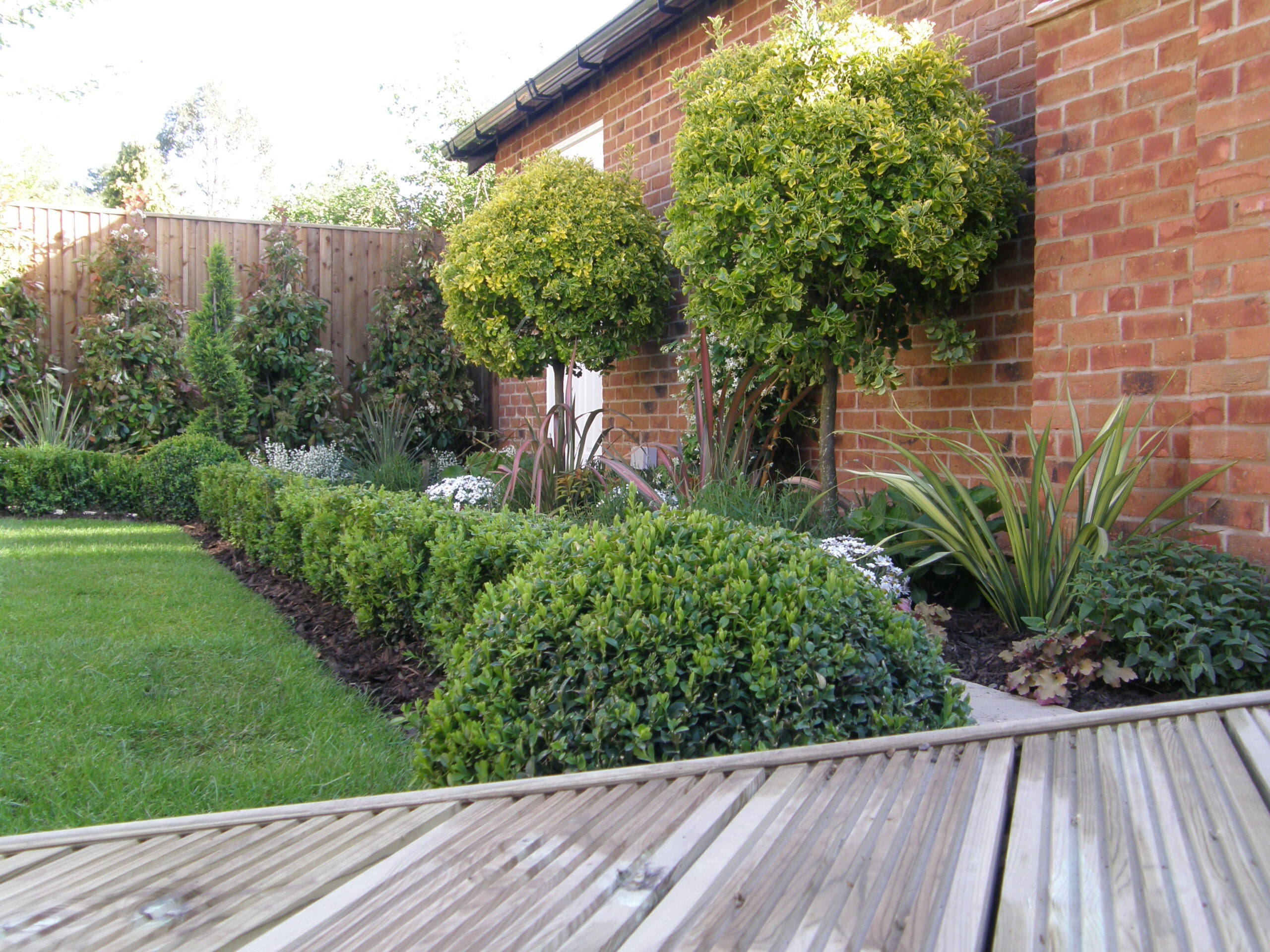 New decking and garden re-design in Surrey.